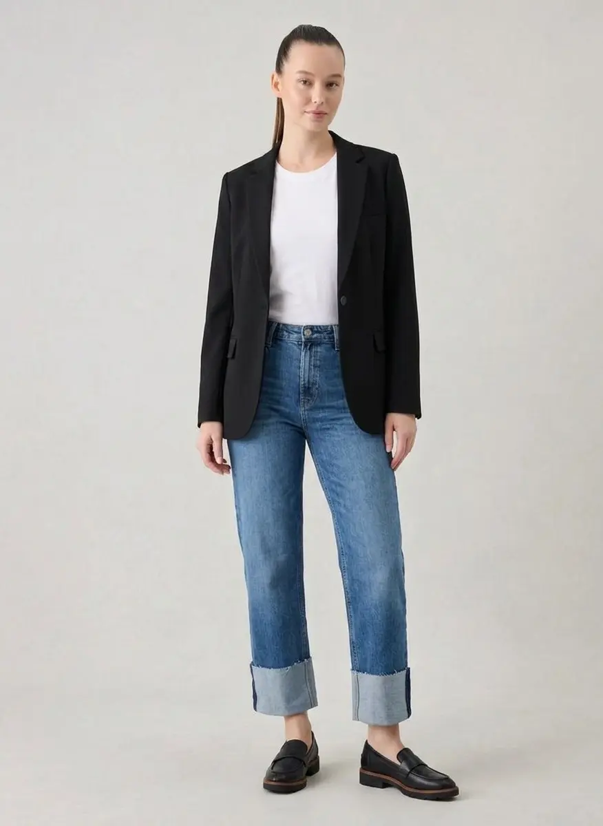 Modern Minimalist Casual