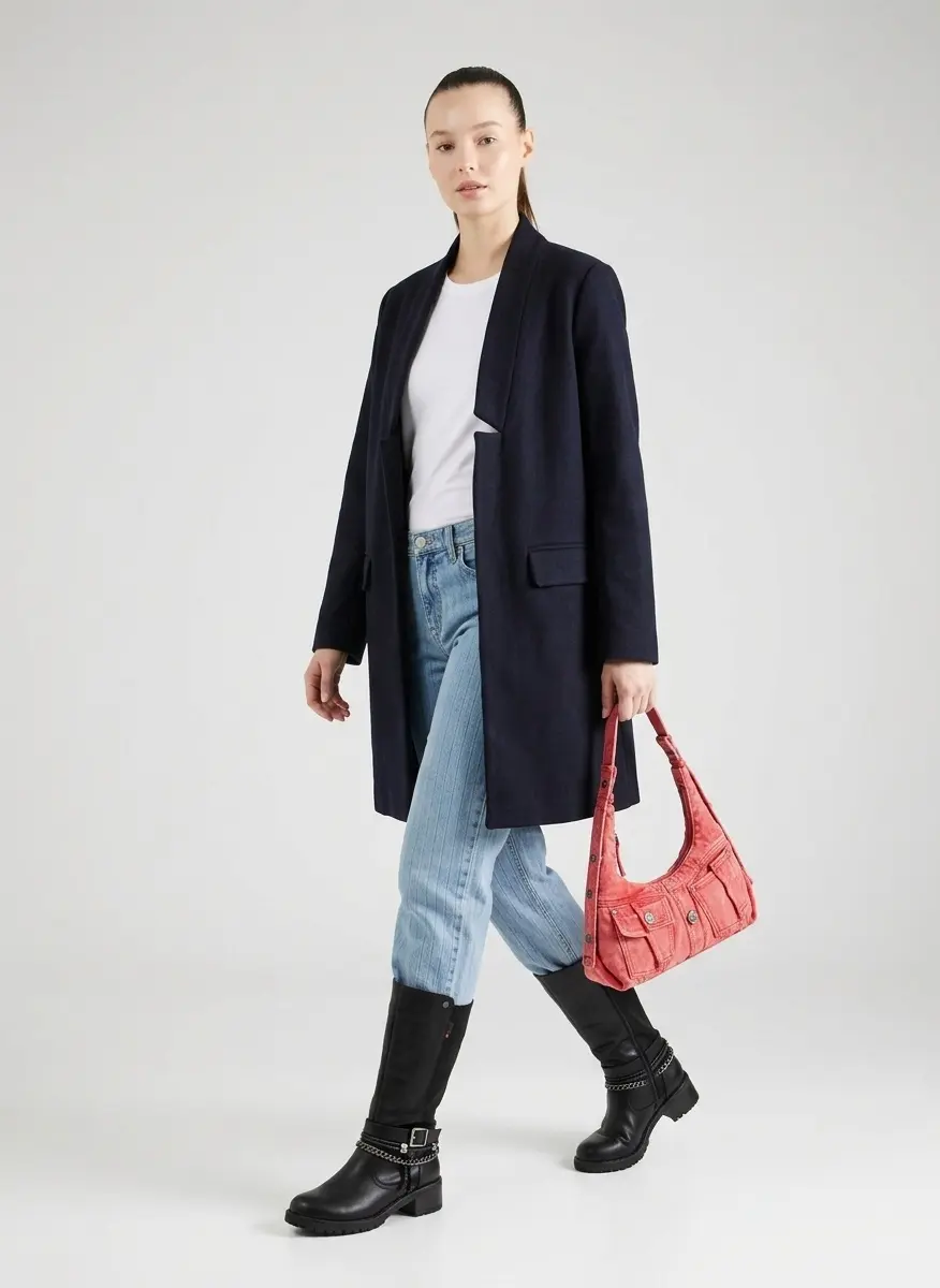 Sophisticated Minimalist