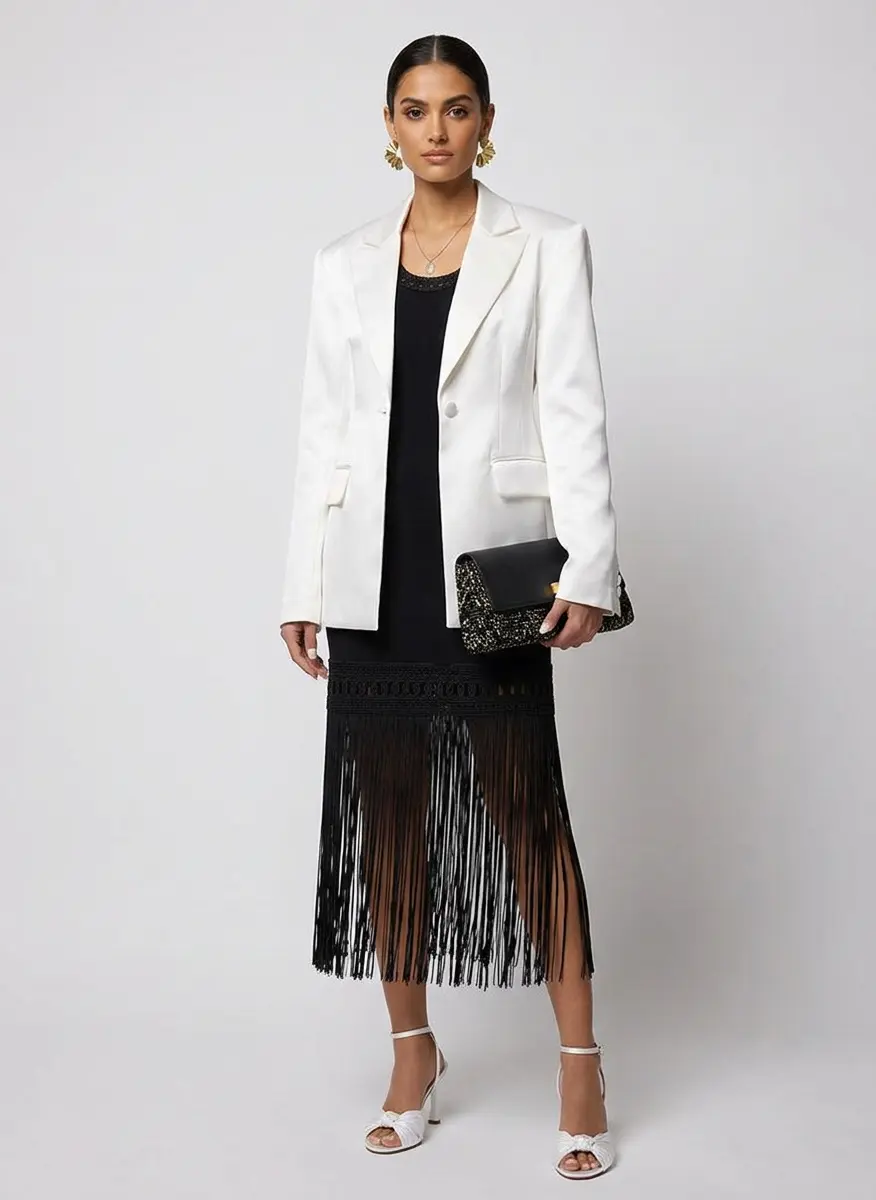 High-Contrast Noir & Ivory