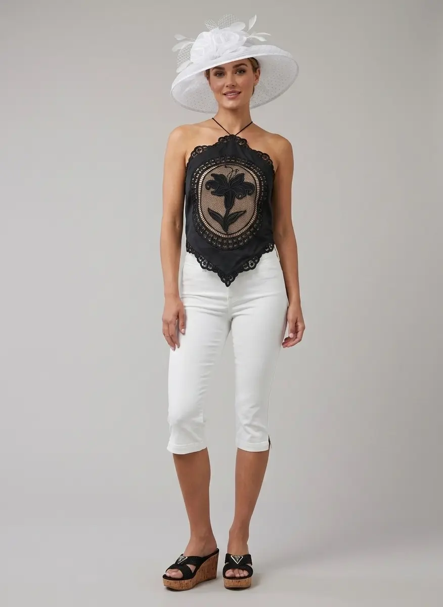 Adventurous Chic Capri