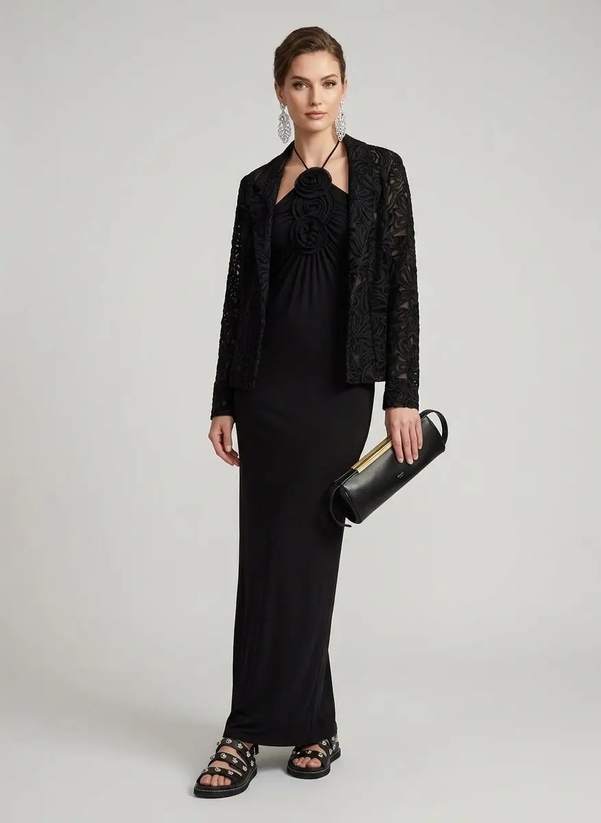 Noir Monochrome Statement