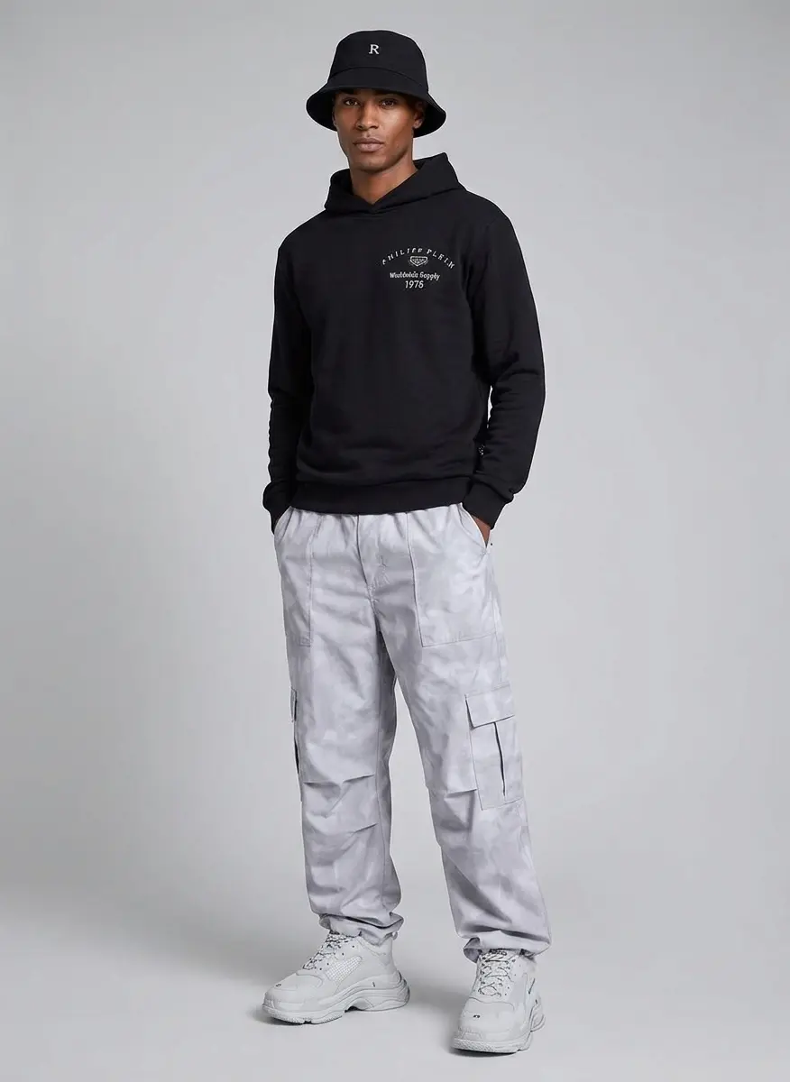 Monochrome Utility Edge