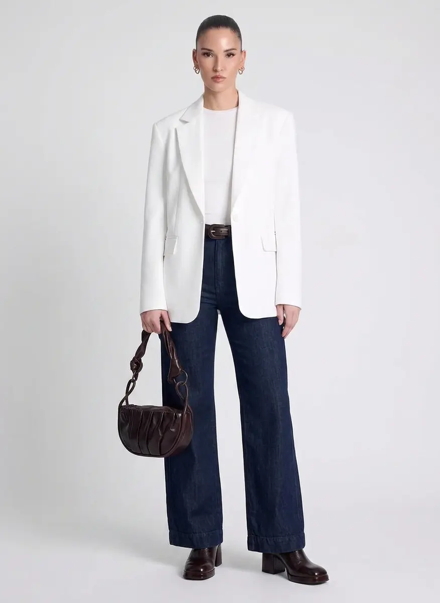 Modern Tailored Edge