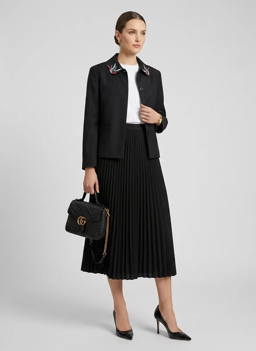 Monochrome Heritage Chic