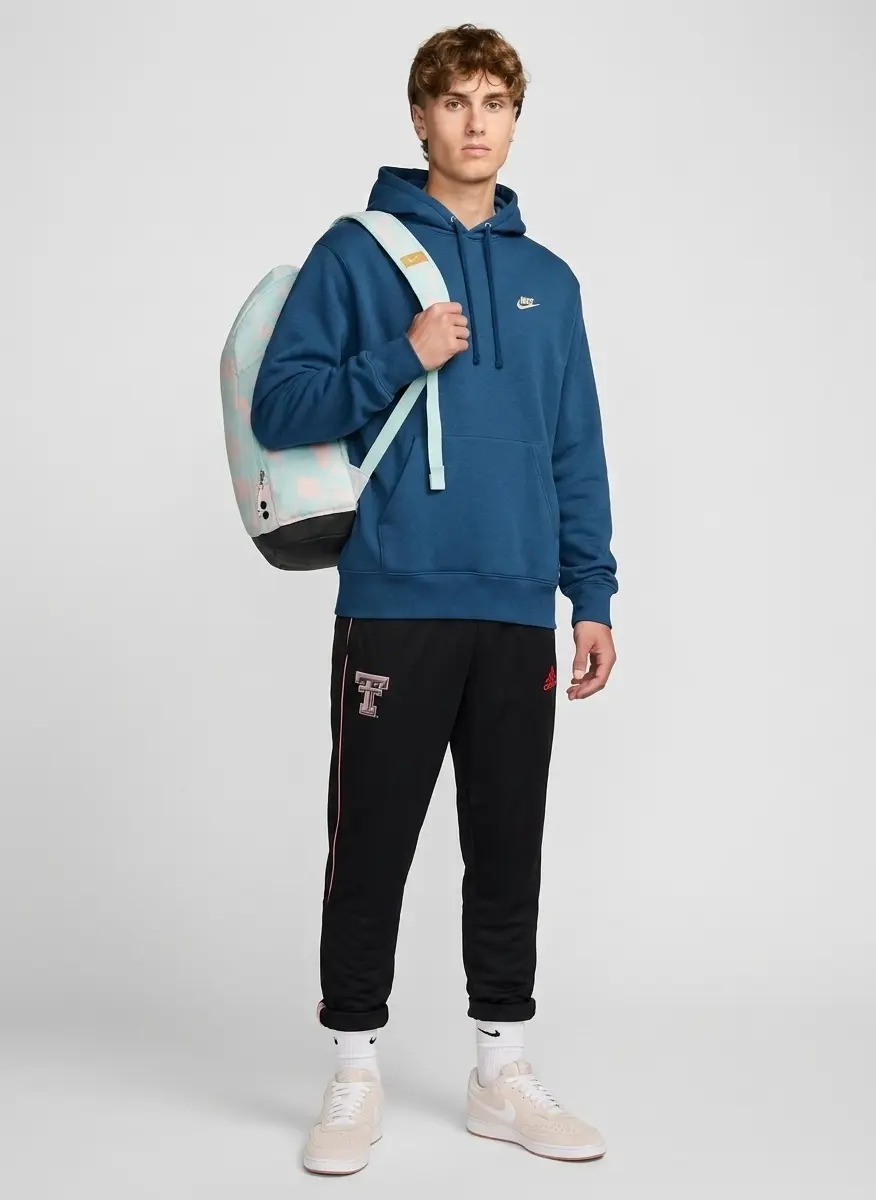 Streetwear Courtside