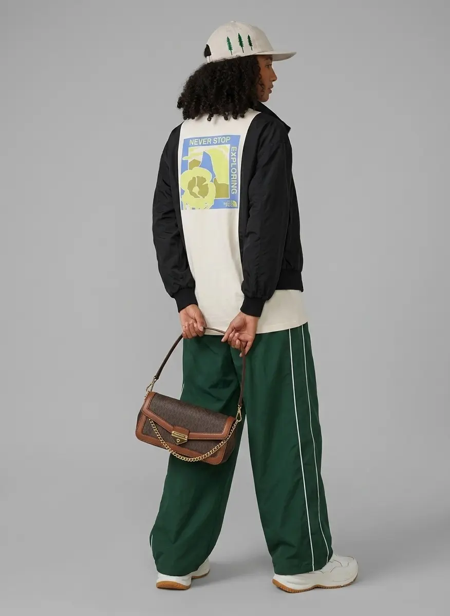 High-Contrast Pop