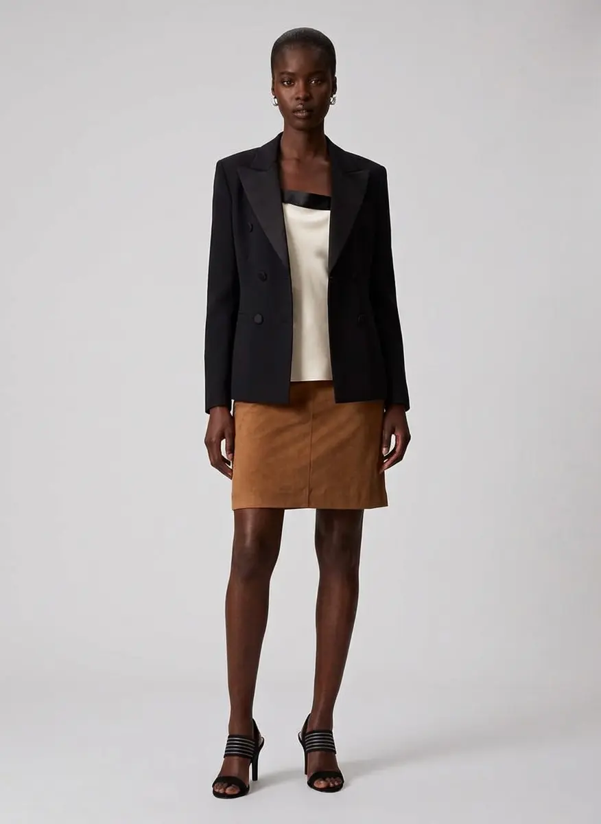 Monochrome Contrast Soiree