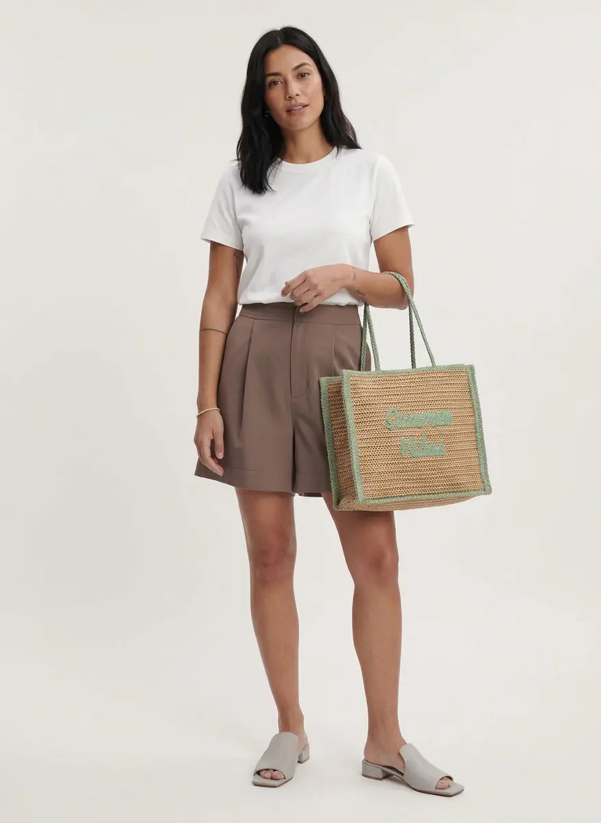 Minimalist Chic Travel