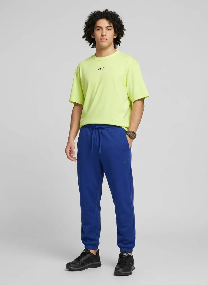 Sporty High-Visibility Runner