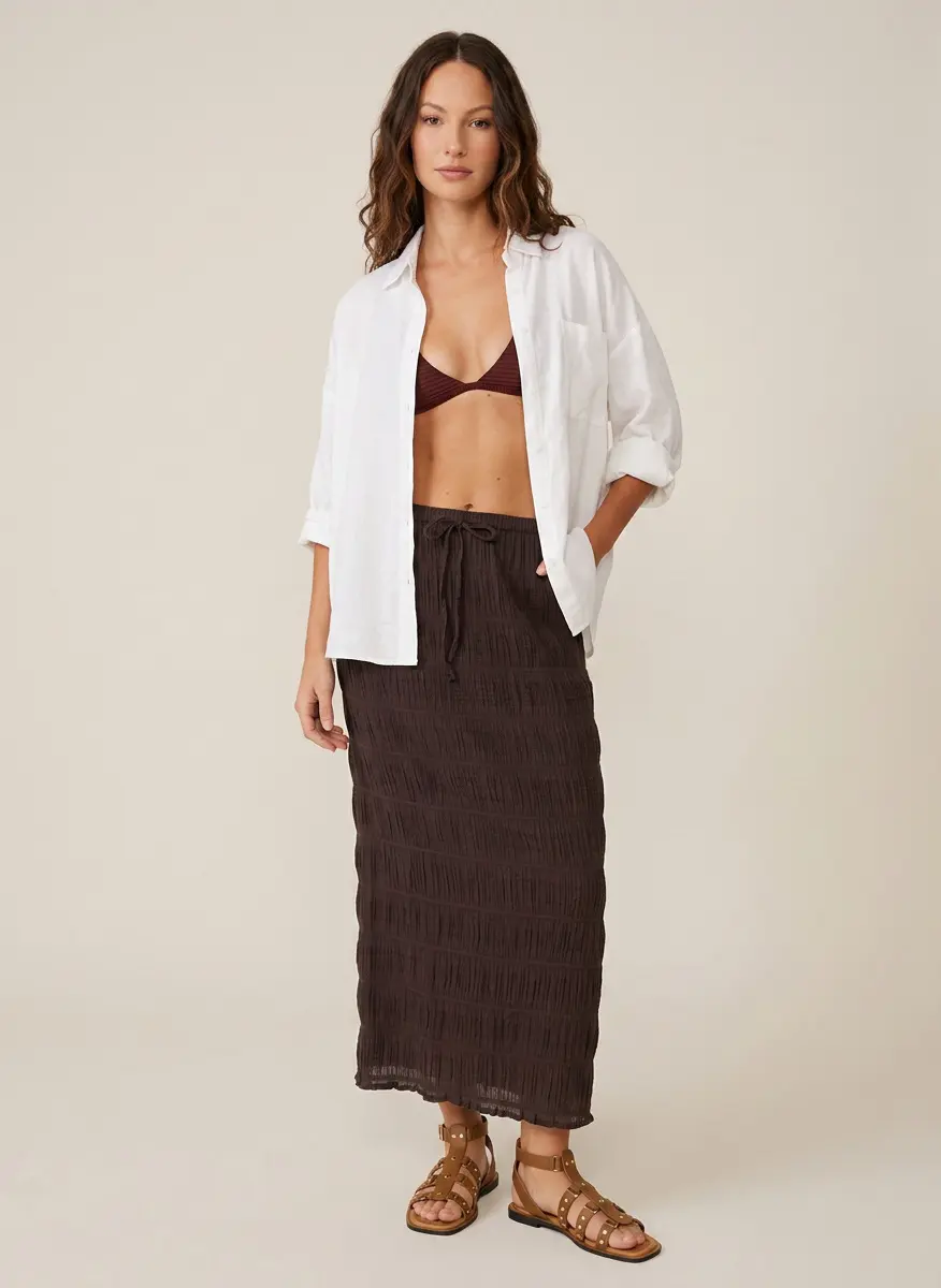 Sun-Drenched Minimalist