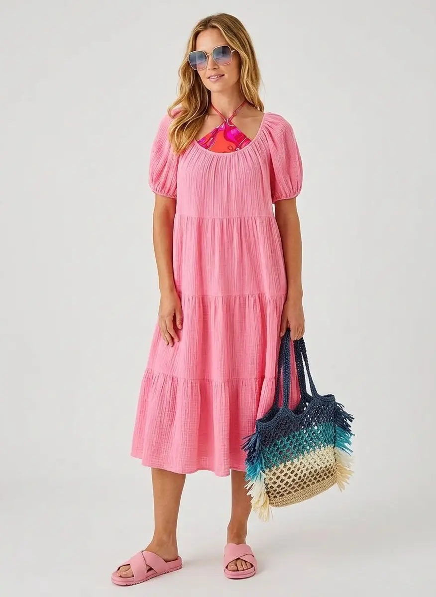 Vibrant Resort Glamour