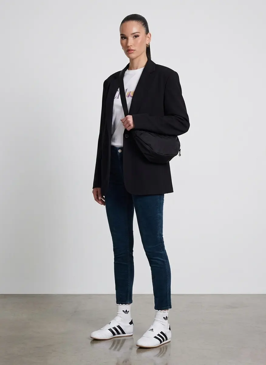 Urban Minimalist Chic