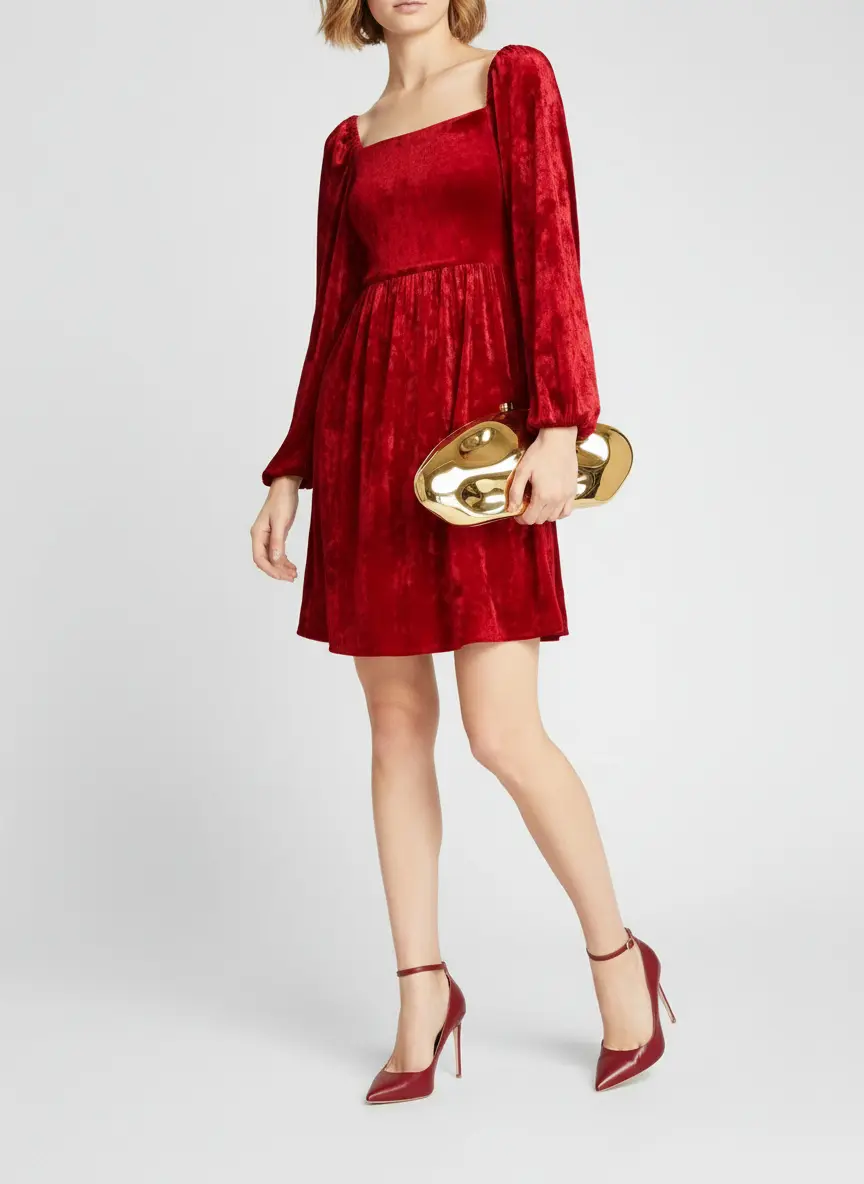 Velvet & Gold Allure