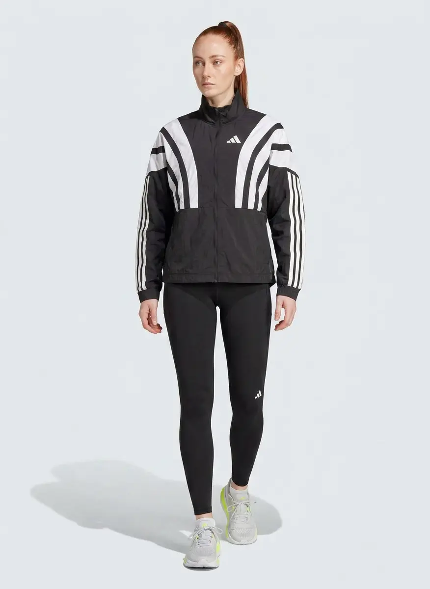 Pro Marathoner Monochrome