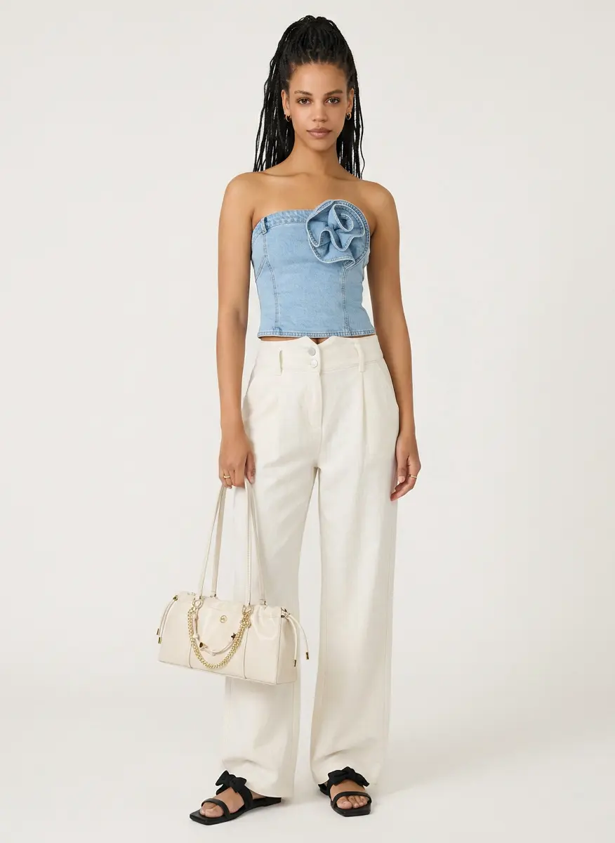 Chic Minimalist