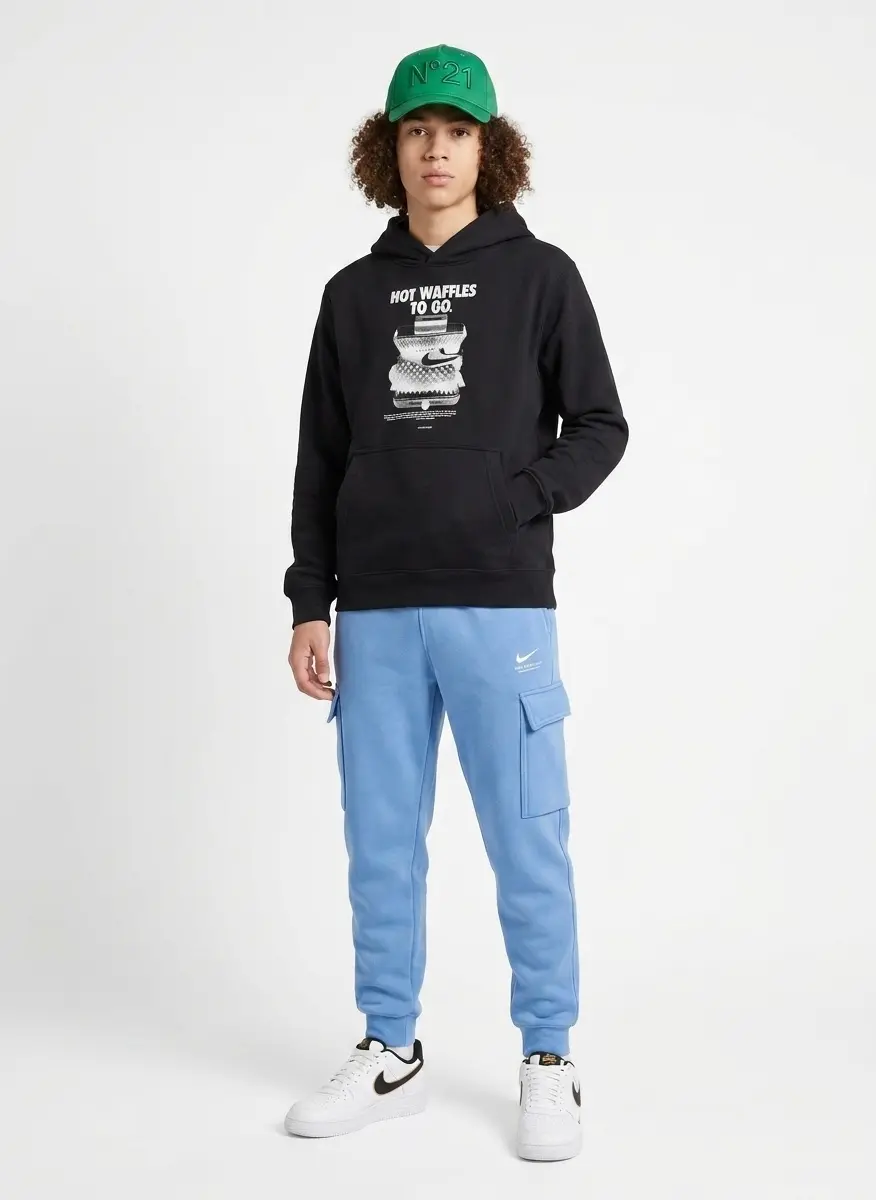 Graphic Edge Casual