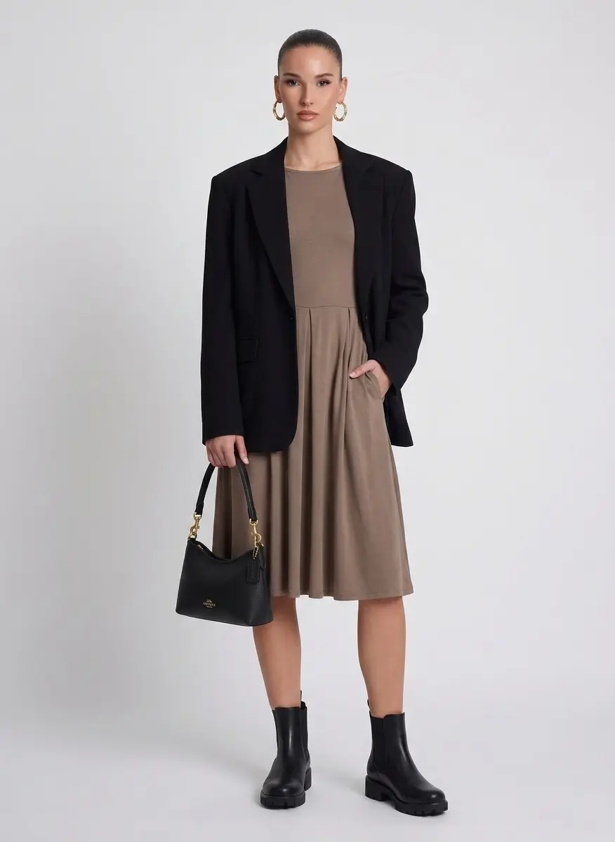 Urban Minimalist Chic