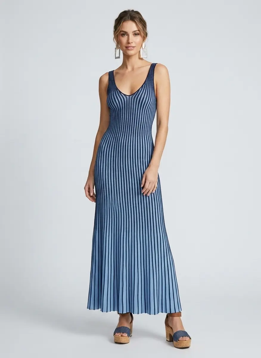 Casual Chic Blue Tones