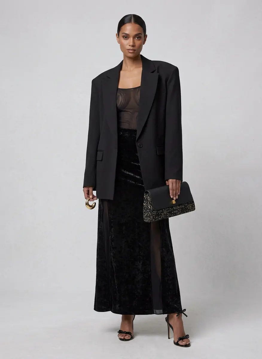 Monochrome Gala Luxe