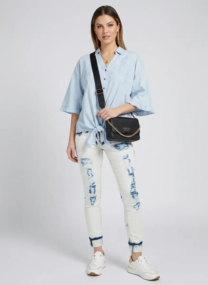 Relaxed Feminine