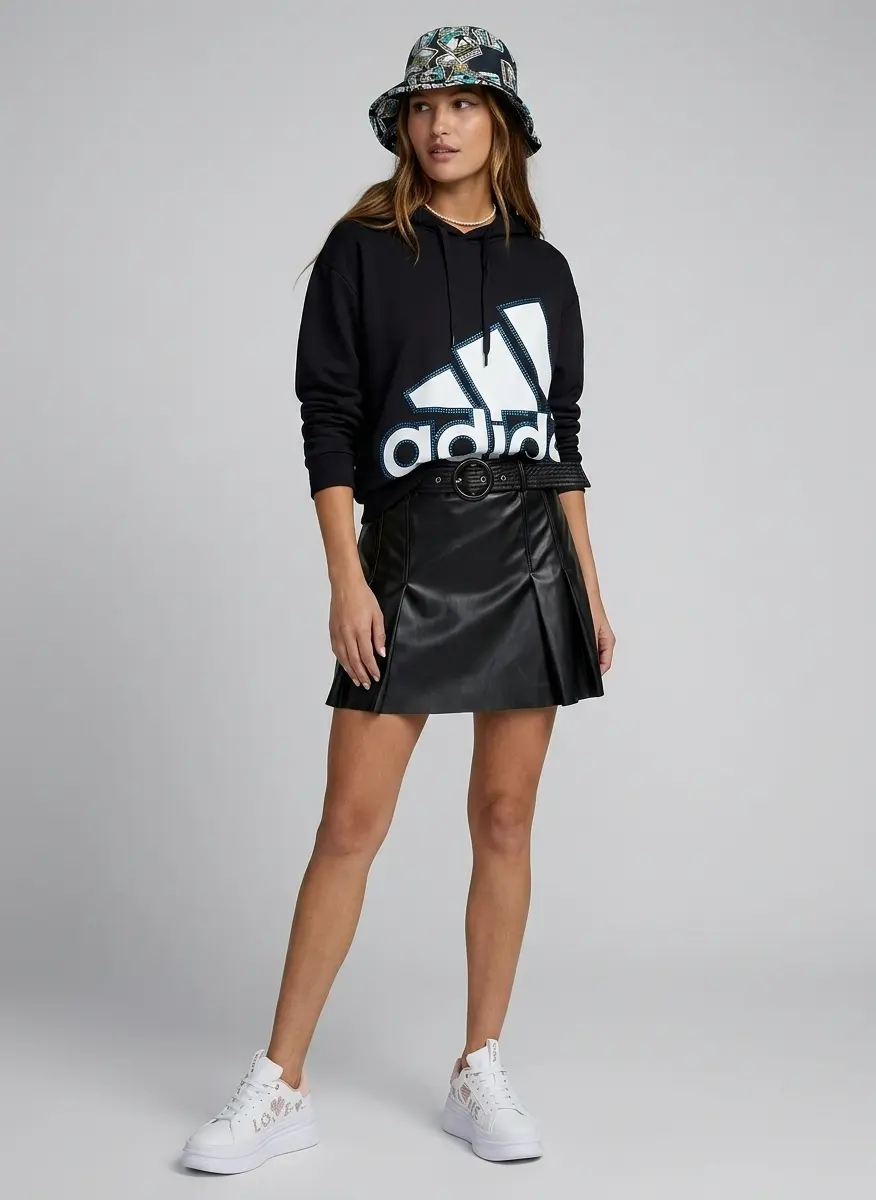 Modern Feminine Utility