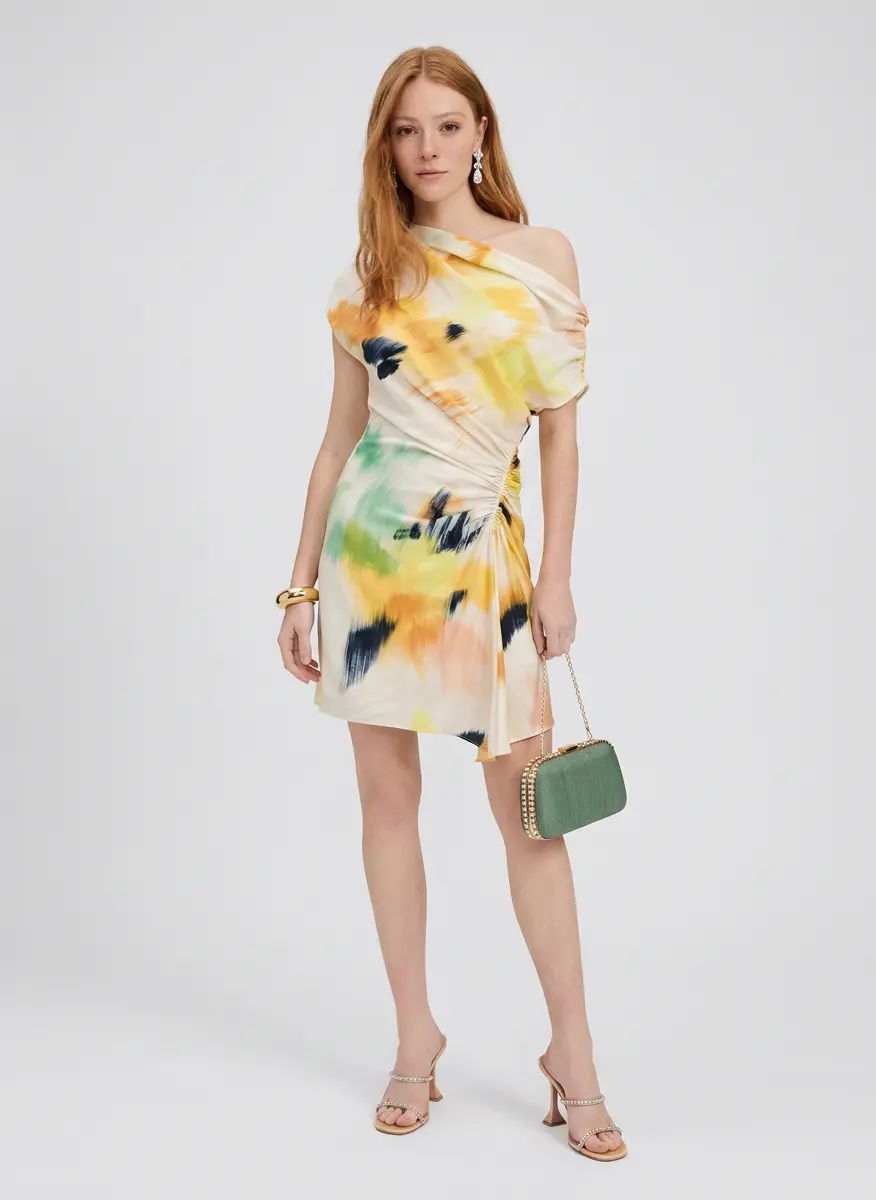 Luxe Floral Radiance