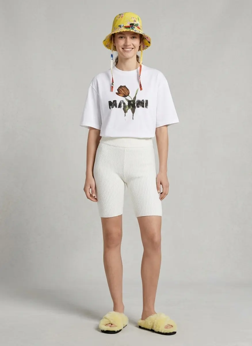 Sun-Drenched Minimalism
