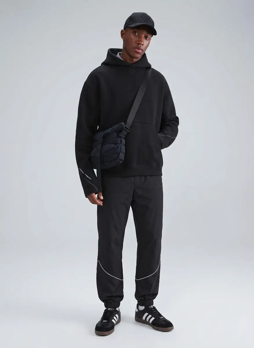 Sporty Minimalist