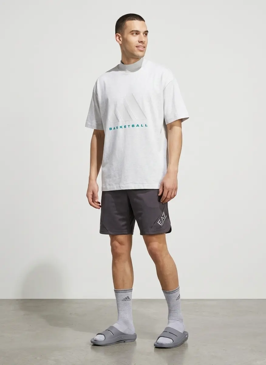 Monochrome Comfort