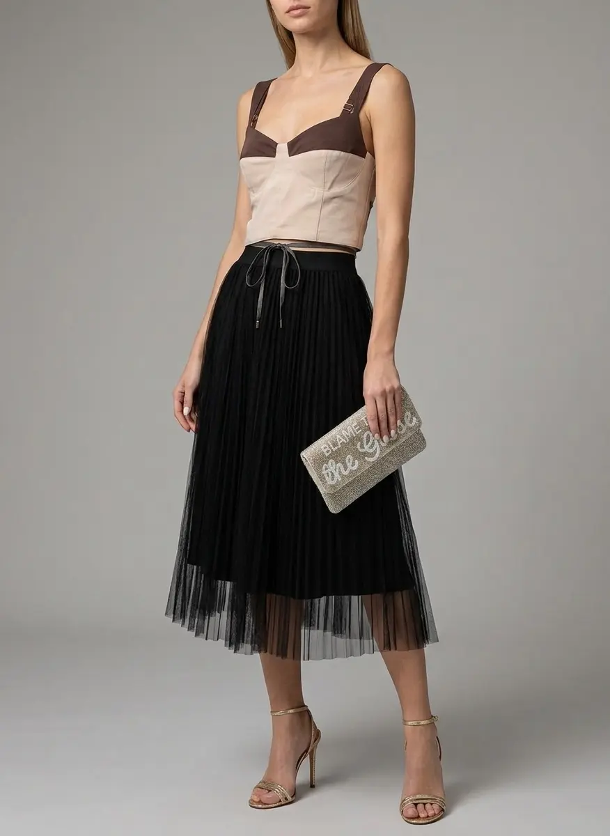 Chic Metallic Edge