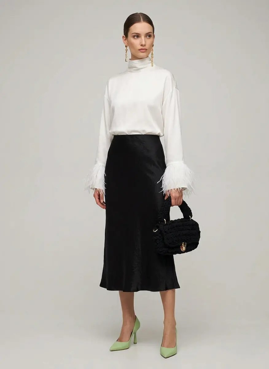 Modern Silk Contrast