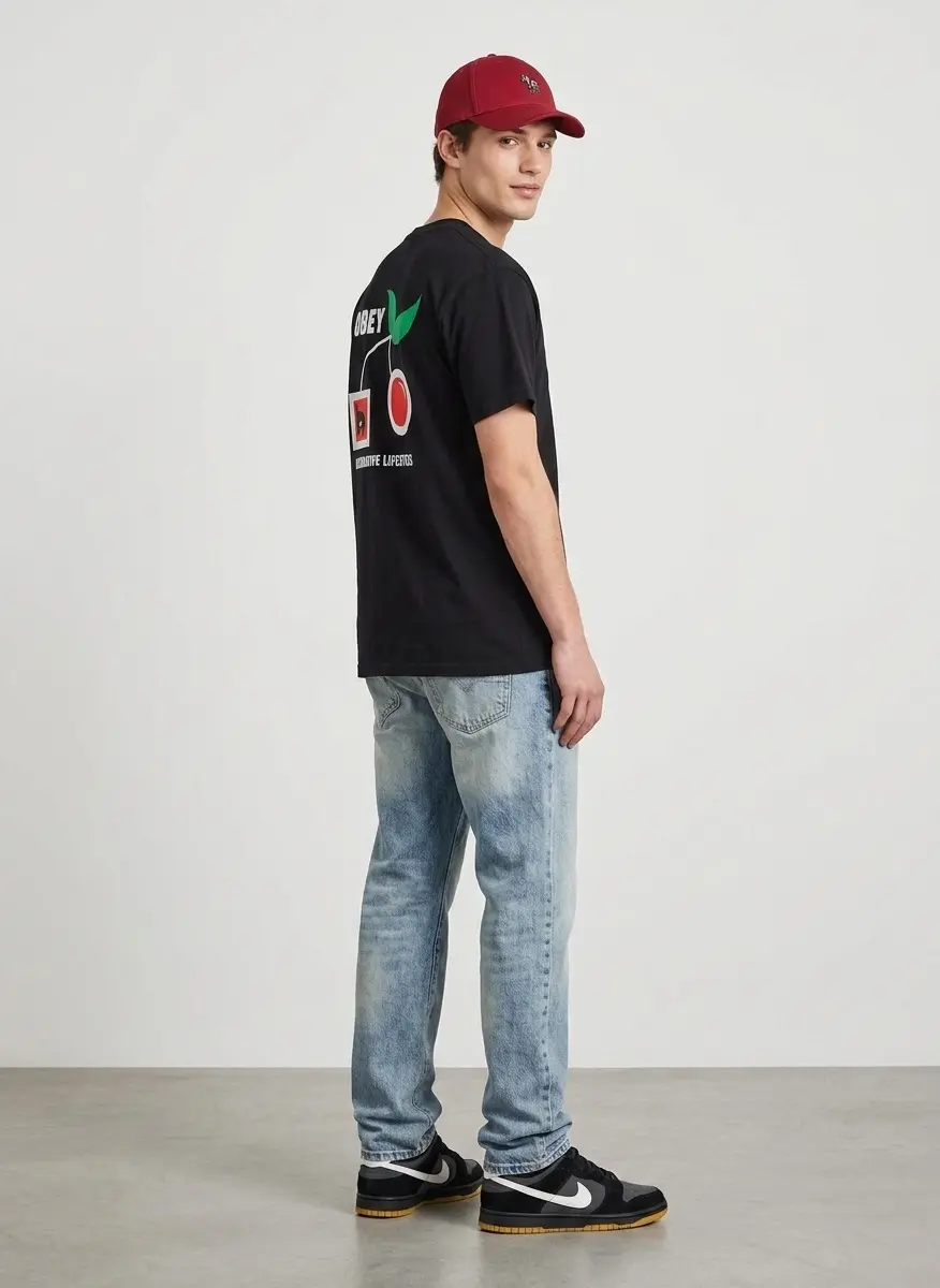 Casual Graphic Edge