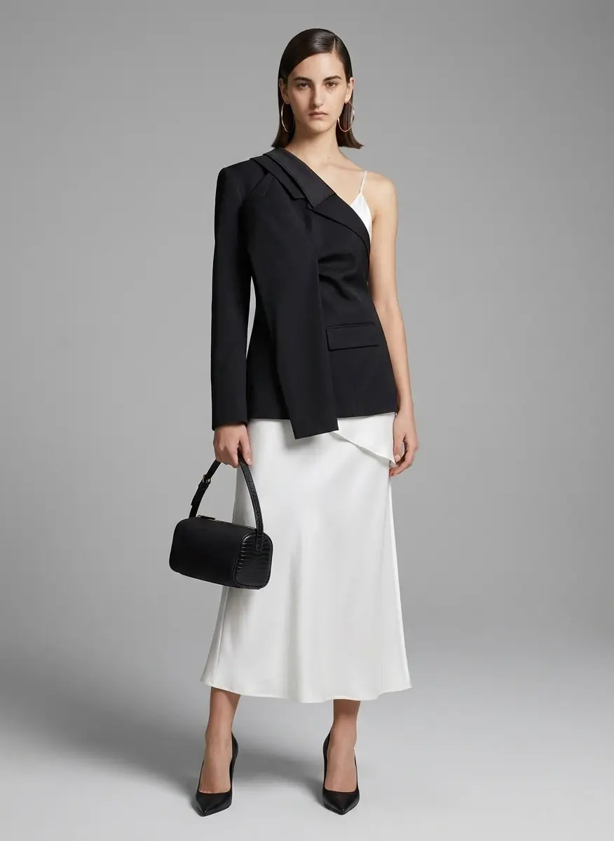 Monochrome Avant-Garde