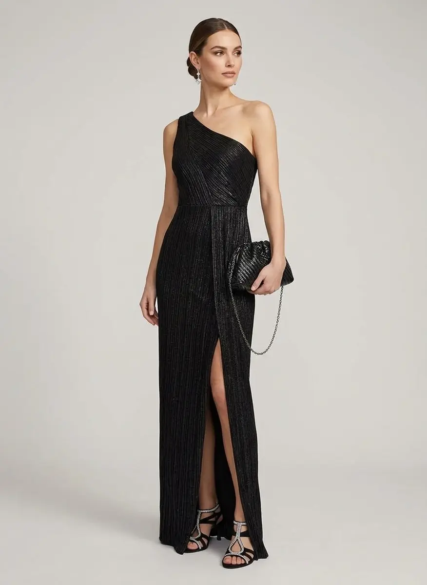 Monochromatic Glamour
