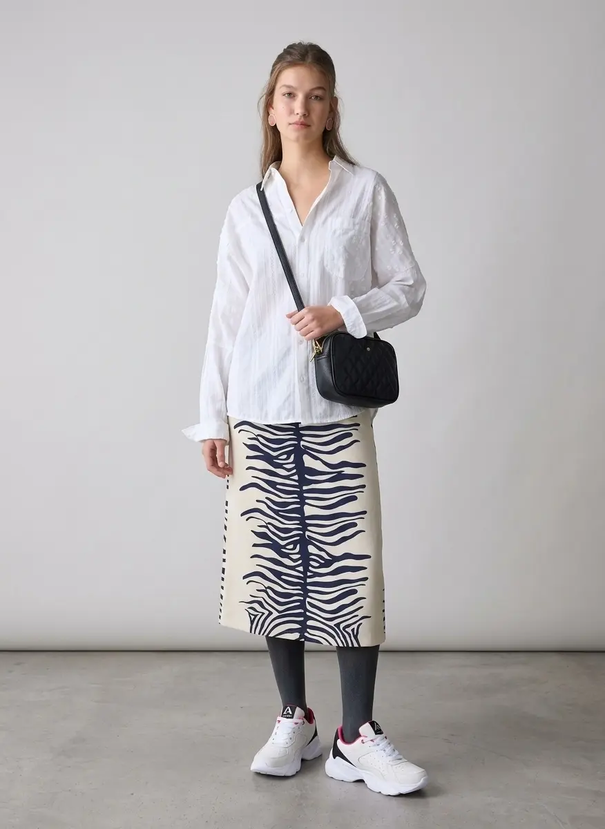 Weekend Minimalist Chic