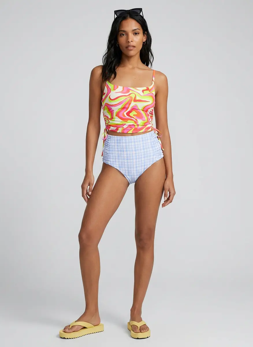 Retro Poolside Glamour
