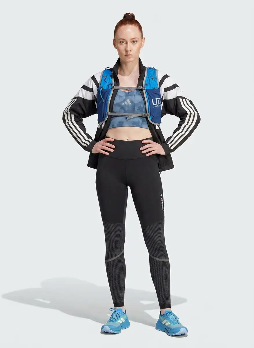 Ultimate Direction Trail Hydration Vest 4