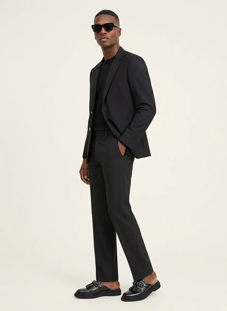 Monochrome Professional