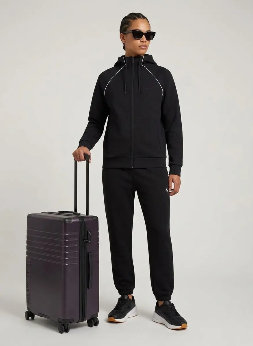 Sleek Jetset Performance