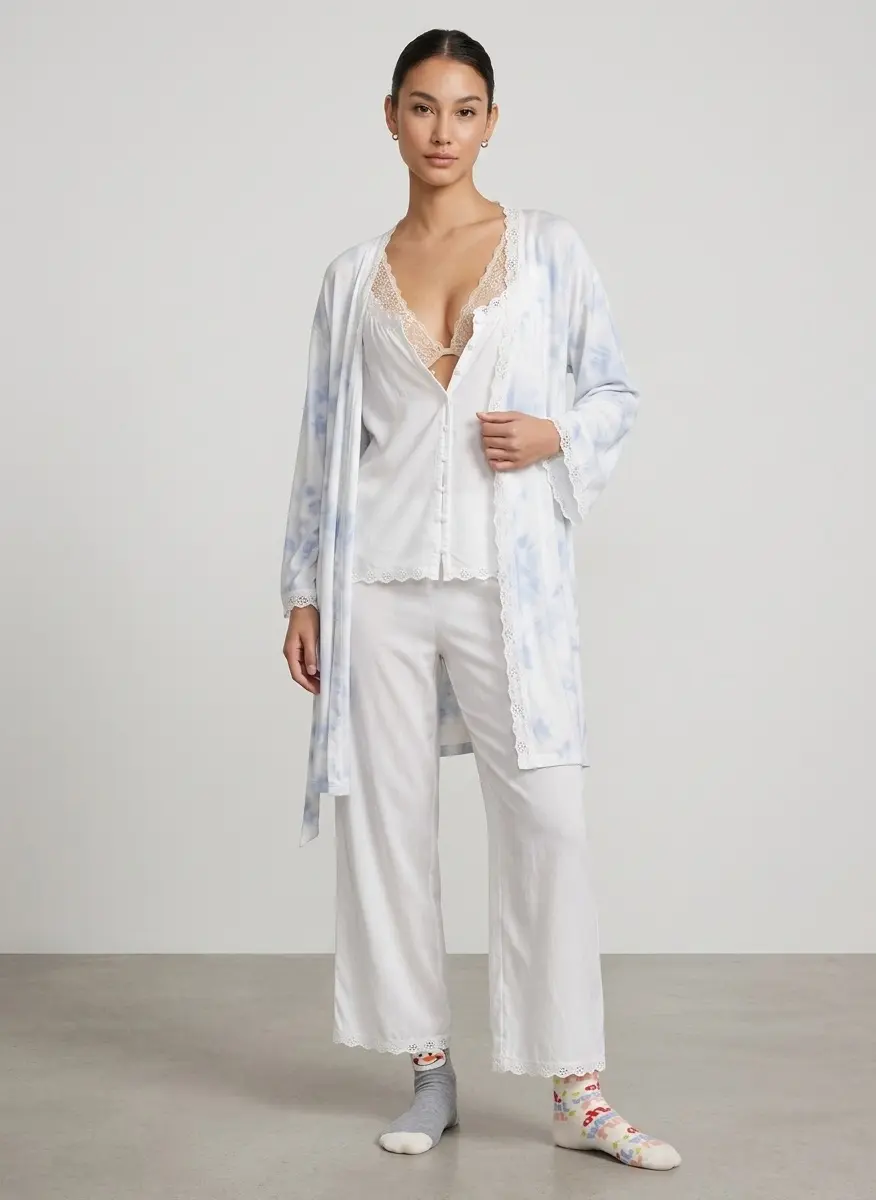 Vintage-Inspired Leisure