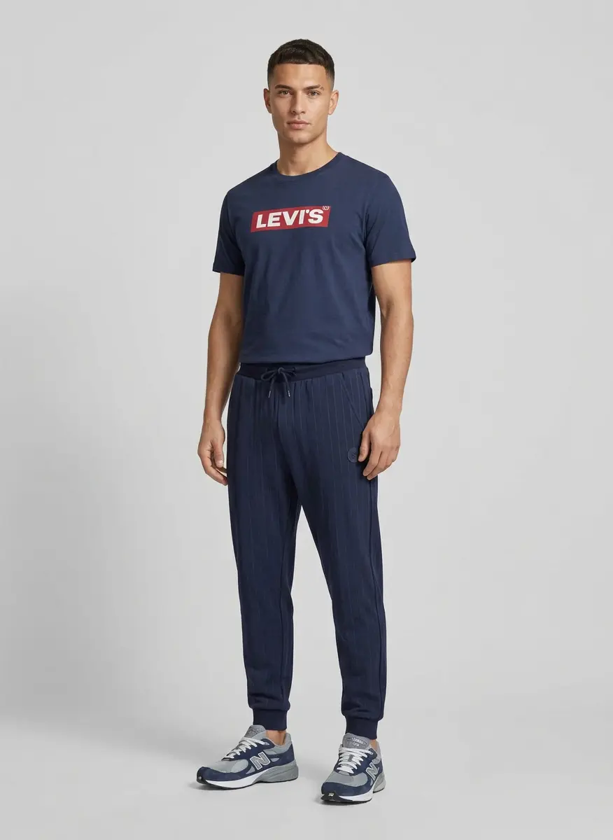 Modern Street Active